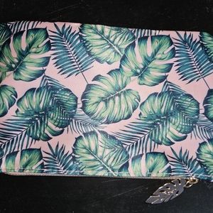 Ipsy makeup bag